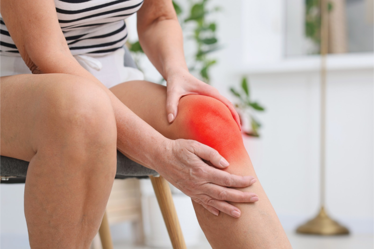 Douleur au genou ou à la hanche : comment choisir son chirurgien orthopédique ?